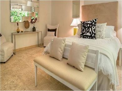  Bedroom 5 with twin bed