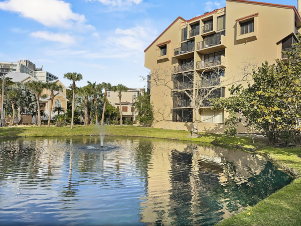Siesta Key Beachfront Rental: Stunning Views & Heated Pool