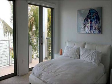 Bedroom 3 with queen bed