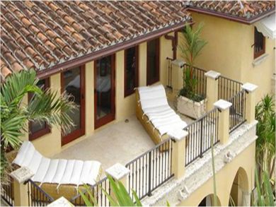 Balcony with sun loungers