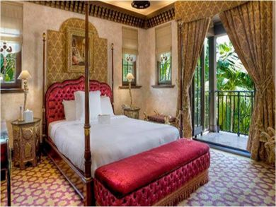 Bedroom 3 with queen bed Bedroom 3 with queen bed