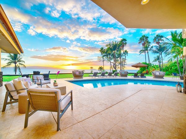 Four Bedroom Maui Villa with Pool and Full Ocean Views.