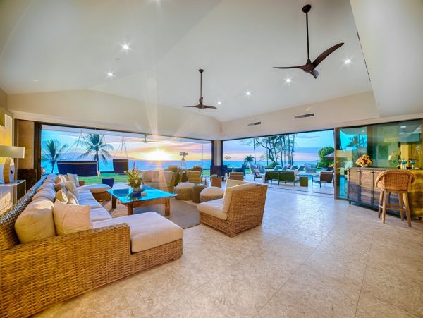 Four Bedroom Maui Villa with Pool and Full Ocean Views.