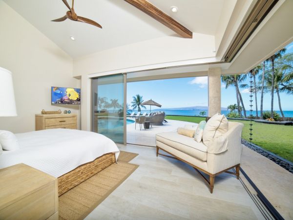 Four Bedroom Maui Villa with Pool and Full Ocean Views.