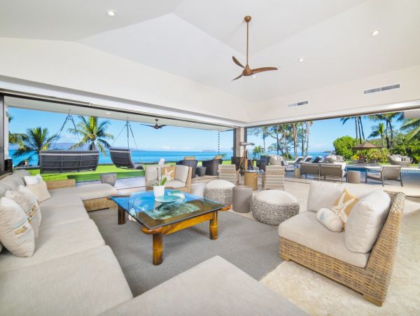 Four Bedroom Maui Villa with Pool and Full Ocean Views.