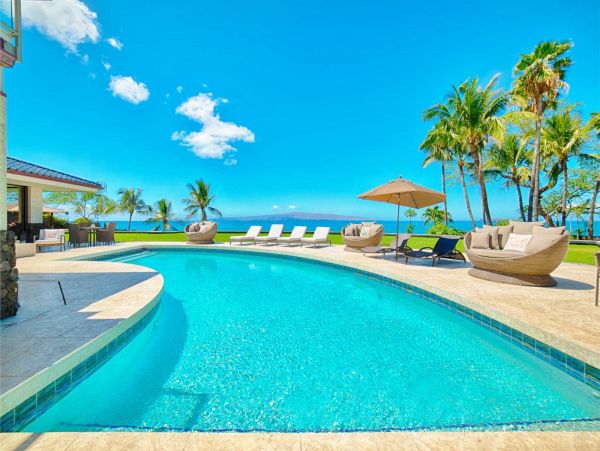 Four Bedroom Maui Villa with Pool and Full Ocean Views.