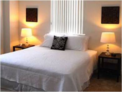 Bedroom with queen bed