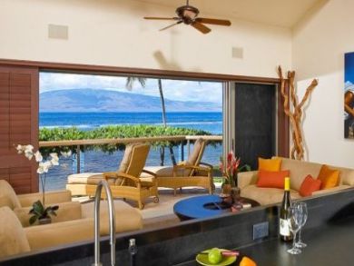 3 Bedroom Beachfront Maui Villa