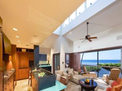 3 Bedroom Beachfront Maui Villa