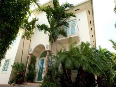 Beautiful vacation home in Miami, Florida Beautiful vacation home in Miami, Florida