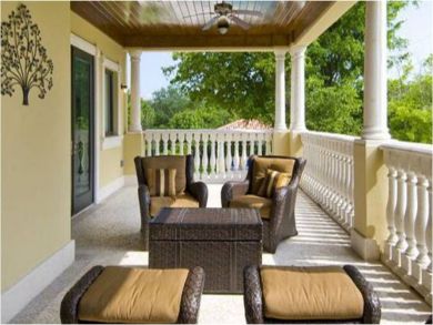 Furnished balcony