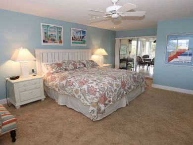 Two Bedroom Beach Vacation Condo in Sanibel Island