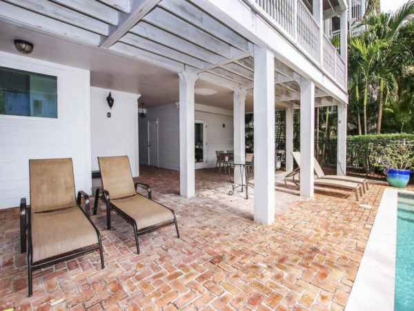 Almost on The Beach Four Bedroom Luxury Pool Home on Captiva- Beach/Village