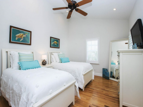 Almost on The Beach Four Bedroom Luxury Pool Home on Captiva- Beach/Village