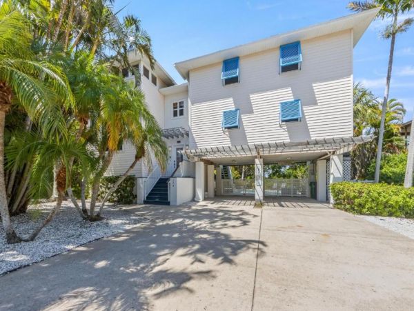Luxury North Anna Maria Vacation Rental Home Private Pool