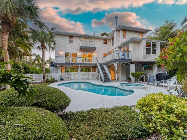 Luxury North Anna Maria Vacation Rental Home Private Pool