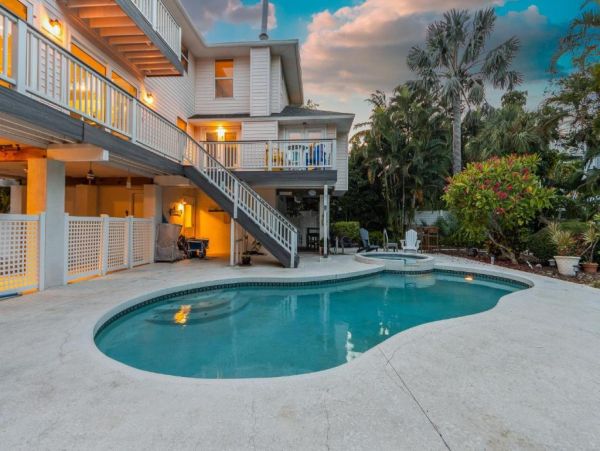 Luxury North Anna Maria Vacation Rental Home Private Pool