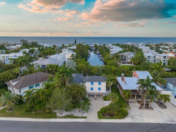 Luxury North Anna Maria Vacation Rental Home Private Pool