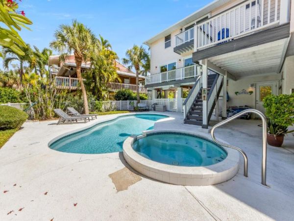 Luxury North Anna Maria Vacation Rental Home Private Pool