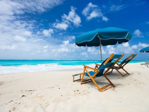 Miramar Vacation Home 7 Bedrooms Just 125 Yards to Beach