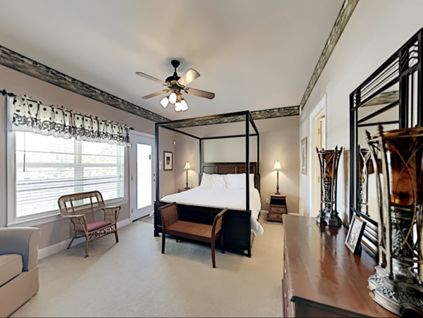 Miramar Vacation Home 7 Bedrooms Just 125 Yards to Beach