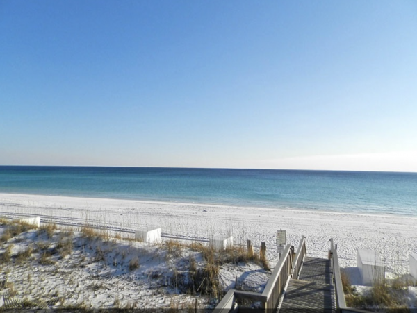 Miramar Vacation Home 7 Bedrooms Just 125 Yards to Beach