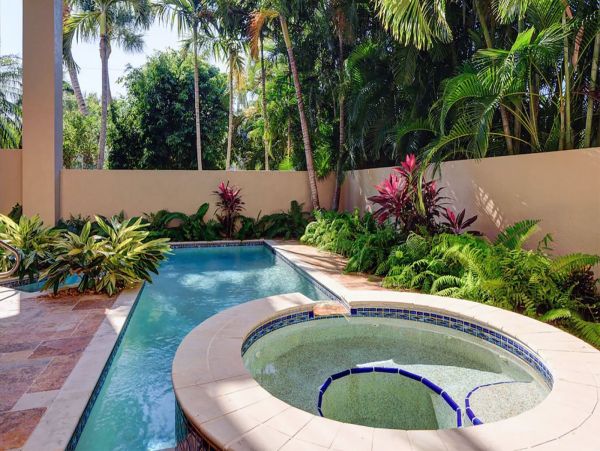 Luxury Captiva Island Vacation Rental with Private Pool, Hot Tub & Outdoor Kitchen