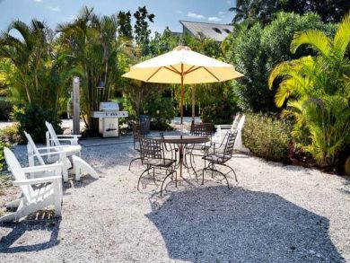Grills & picnic area Grills & picnic area