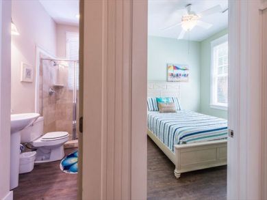 Miramar Beach Vacation Rentals Three Bedroooms Pools