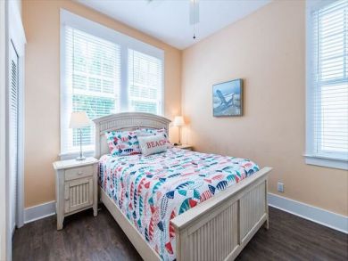 Miramar Beach Vacation Rentals Three Bedroooms Pools