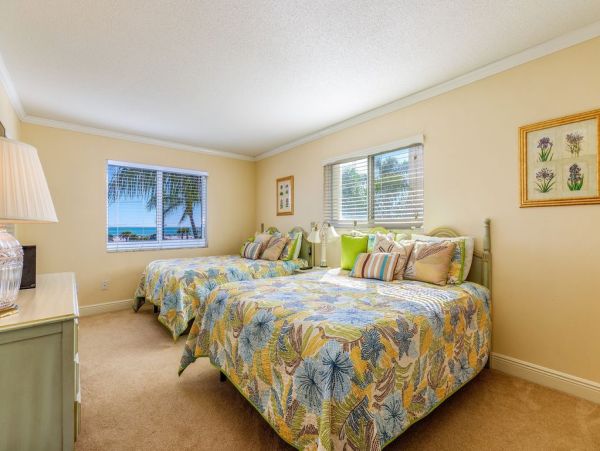 Siesta Key Beach Condo Two Bedroom Sleeps Six