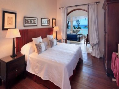 Bedroom 4 with twin beds