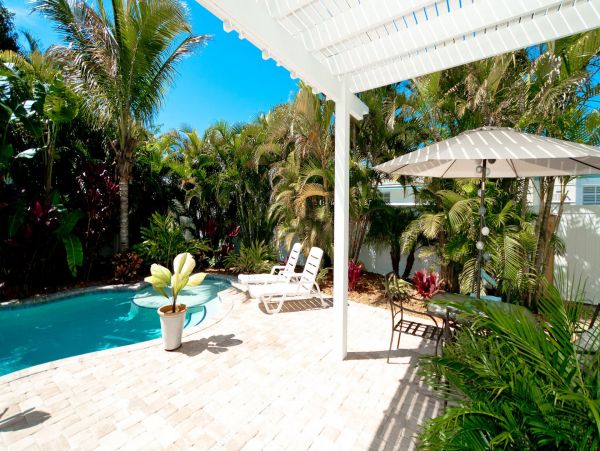 Anna Maria Island Vacation Rental Home with Pool- Sleeps 8