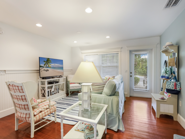 Anna Maria Island Vacation Rental Home with Pool- Sleeps 8