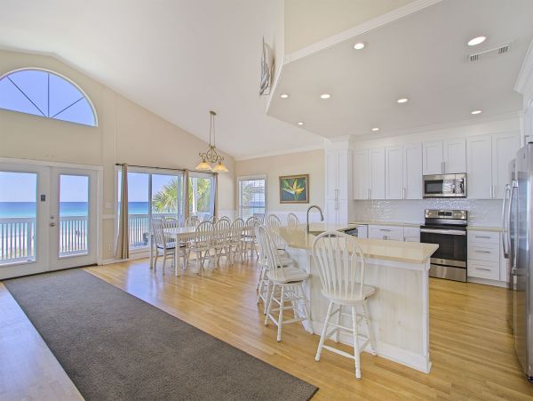 Miramar Beach Six Bedroom Posh Vacation Pool Home on Beach