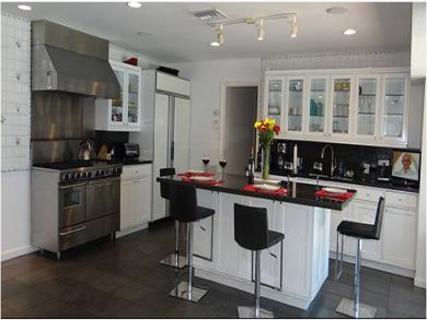 Modern kitchen with breakfast nook