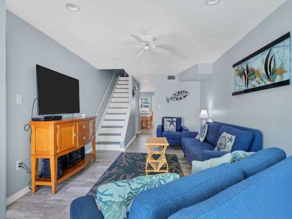 Siesta Key Two Bedroom Vacation Rental Steps from Beach
