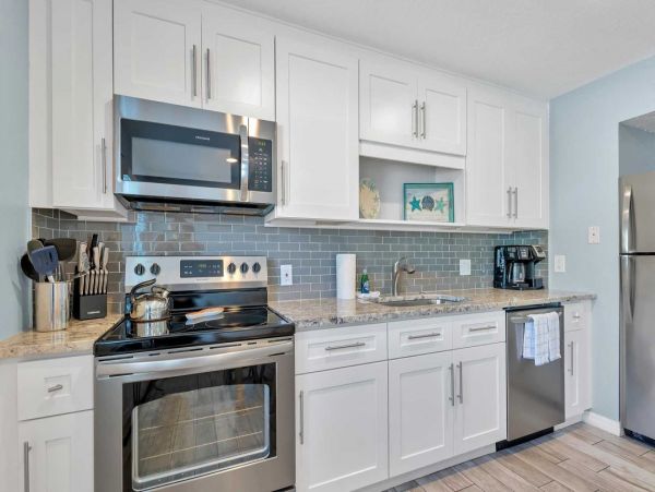 Siesta Key Two Bedroom Vacation Rental Steps from Beach