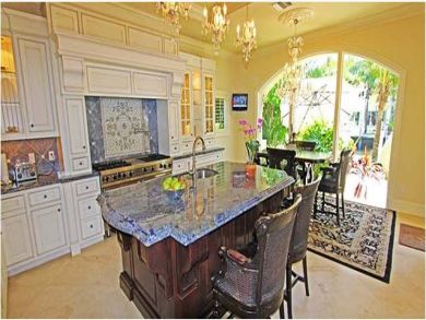 Gourmet kitchen