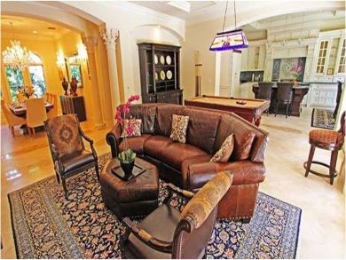 Family room with billiards for your entertainment