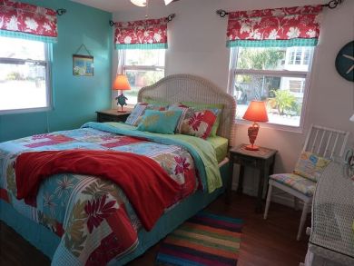 Master Bedroom has Queen Bed