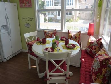 Dining Area for Six