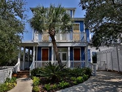 Front view of home