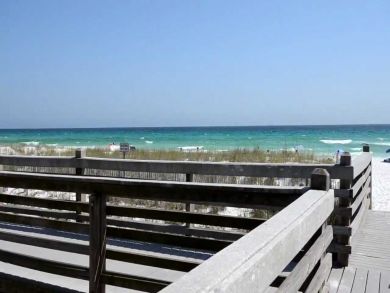 Destin Three Bedroom plus Bonus Room Vacation Rental