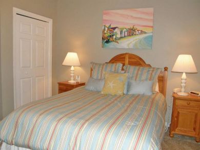 Master Bedroom has Queen Bed