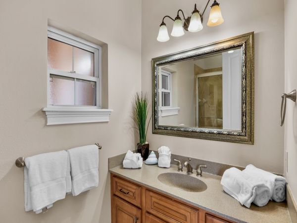 Anna Maria Island Beachfront Condo - Luxury Gulf View Vacation Rental