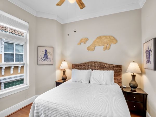 Anna Maria Island Beachfront Condo - Luxury Gulf View Vacation Rental