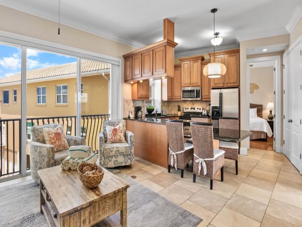Anna Maria Island Beachfront Condo - Luxury Gulf View Vacation Rental