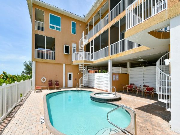 Anna Maria Island Beachfront Condo - Luxury Gulf View Vacation Rental