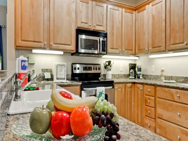 Anna Maria Two Bedroom Vacation Condo Short Walk to Beach